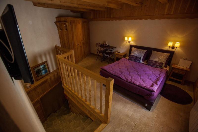 Le Bacchu Ber Bed & Breakfast Briancon  Bagian luar foto